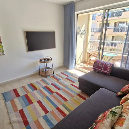 Apartment Climatise 2p Avec Garage, Balcon, Centre-ville, 50m Plage, - Fr-1-780-36